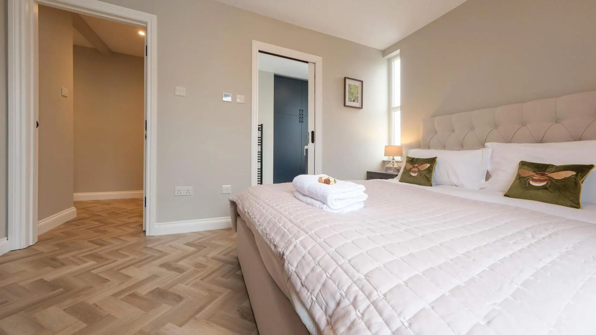 Apartment One Bedroom Flat In Southville Bristol