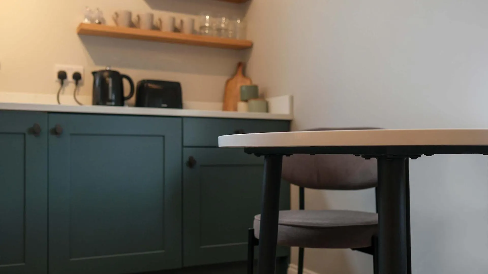 One Bedroom Flat In Southville Bristol Apartment